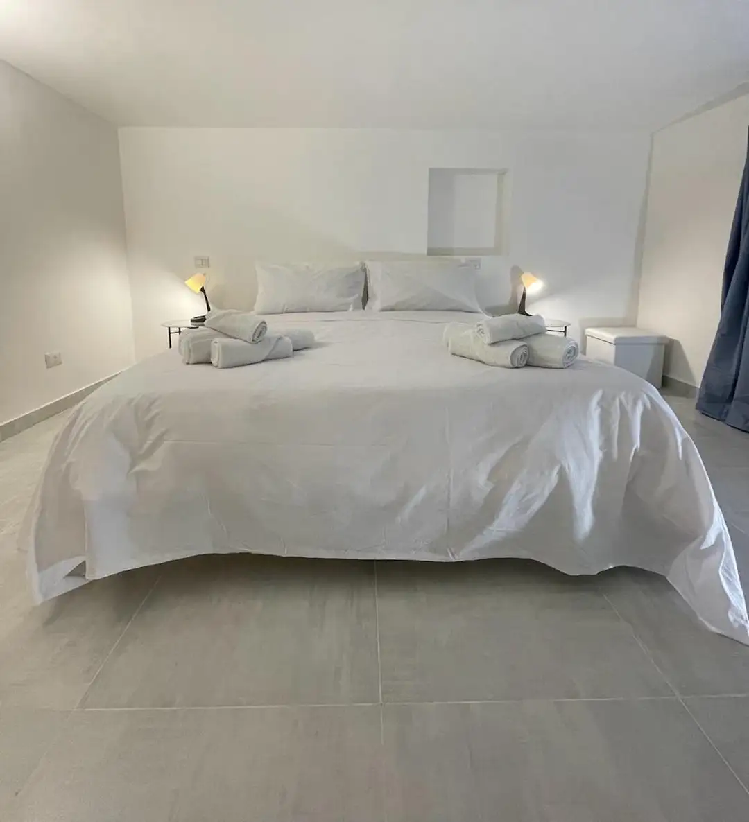 Home Cutelli Gold